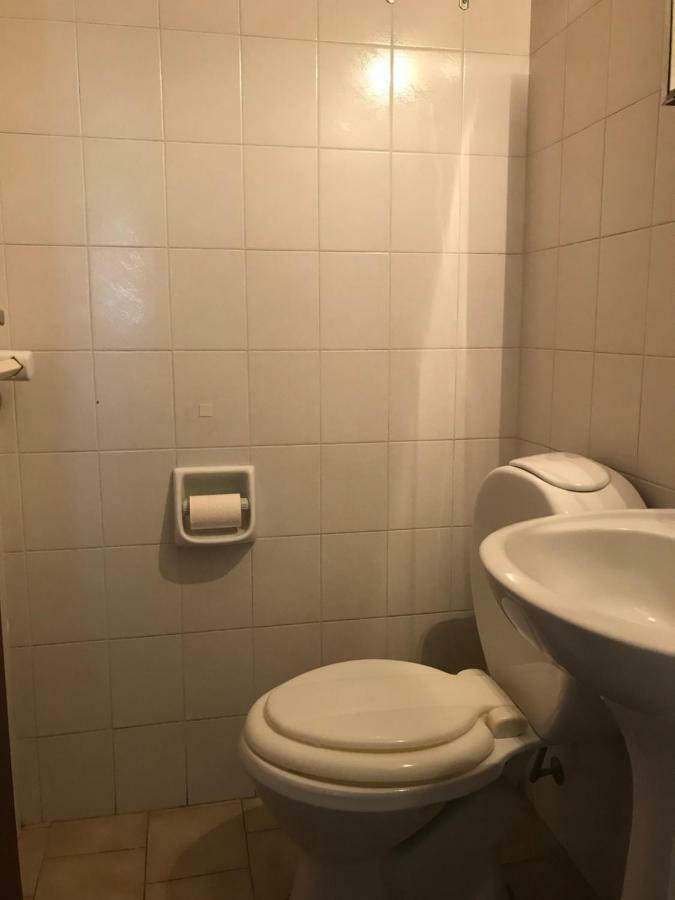 Departamento Amoblado En Pleno Centro, Con Cochera Bahía Blanca المظهر الخارجي الصورة